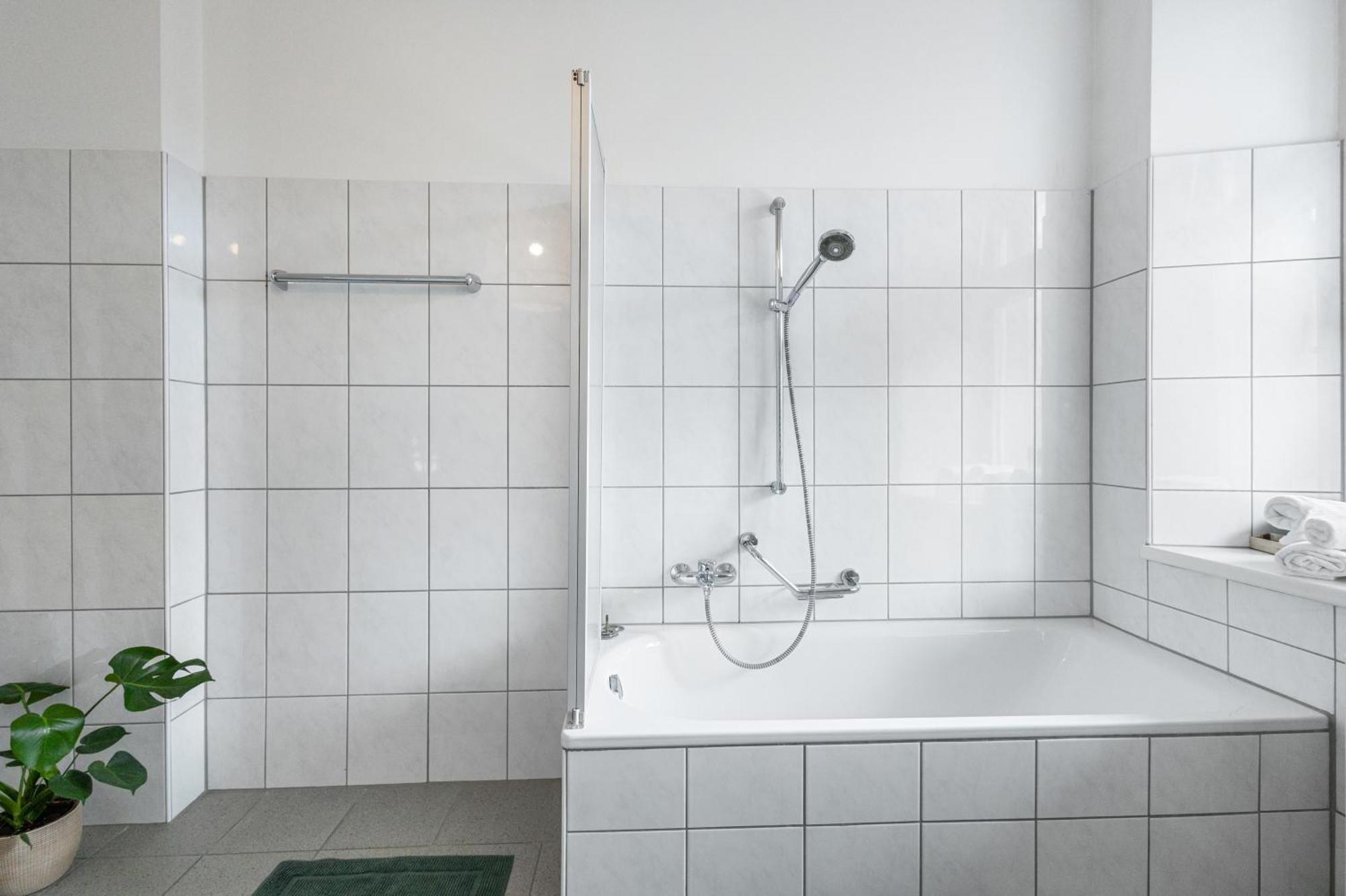 Stylische Altbauwohnung Bregenz Am See Екстериор снимка